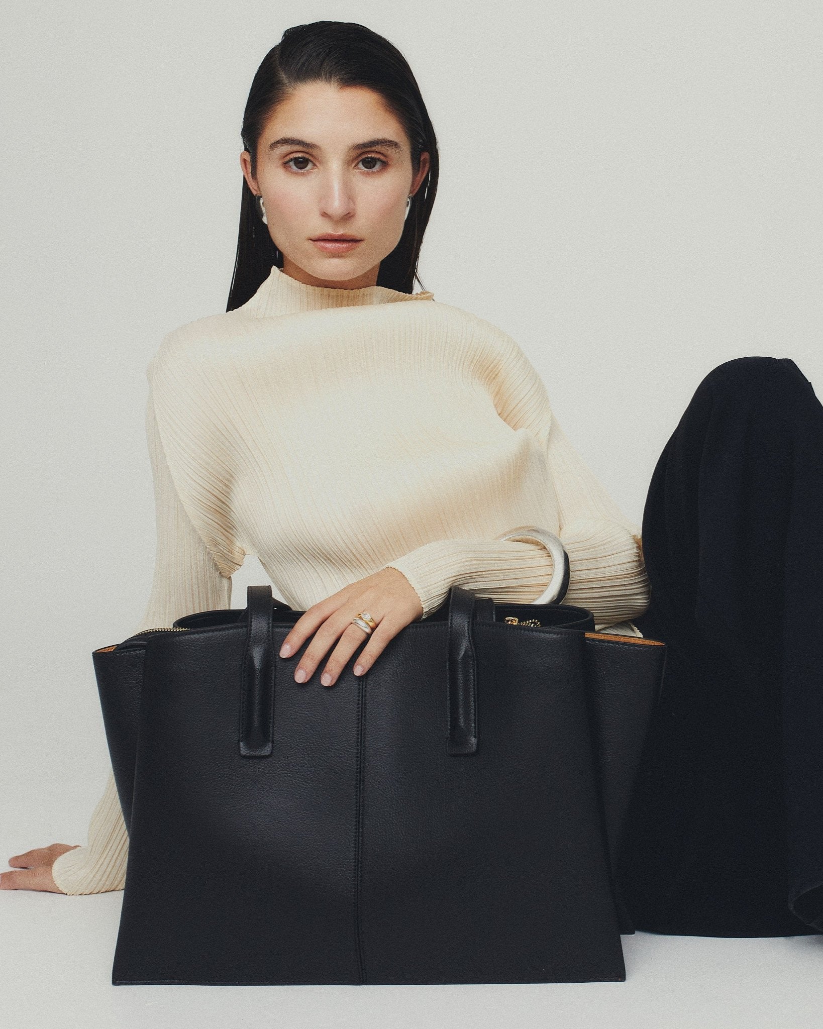 The Essential Tote - Black